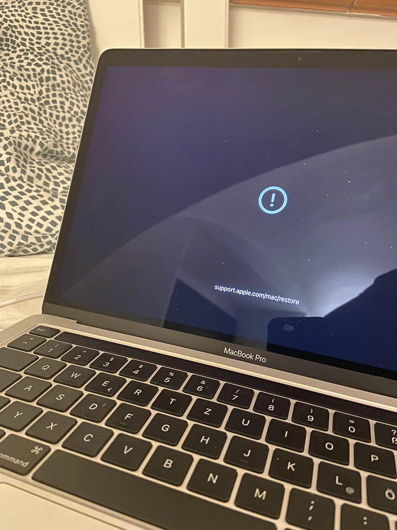 Cửa Hàng Sửa Chữa Macbook Không Lên Nguồn - Sập Nguồn Tại Tin Học Trường Thịnh