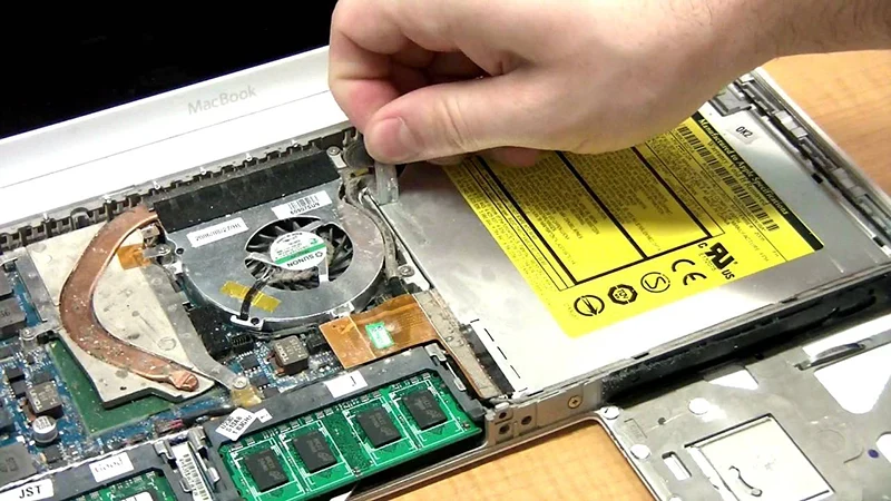 Cửa Hàng Sửa Chữa Macbook Không Nhận USB - Ổ Cứng - Thiết Bị Ngoài Tại TPHCM