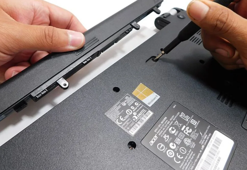 Địa Chỉ Sửa Laptop Chai Pin TPHCM Lấy Ngay