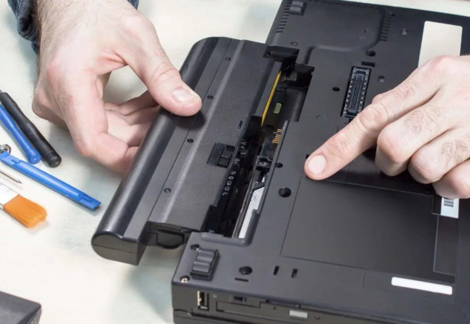 Địa Chỉ Sửa Laptop Lỗi Khởi Động Lại Liên Tục TPHCM Giá Rẻ