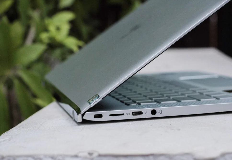 Sửa Laptop Không Nhận Sạc Phường An Phú Đông - Quận 12 Cũ | Uy Tín