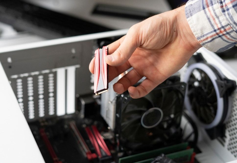 Sửa Máy Tính Bị Treo Quận 2 Tận Nơi, Lấy Ngay