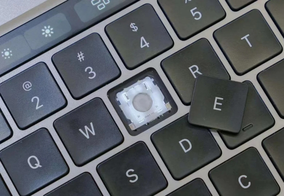 Thay Bàn Phím Laptop Chính Hãng Ở Phú Nhuận