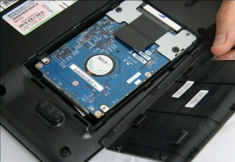 Thay Ổ Cứng Laptop Quận Tân Bình Tận Nhà