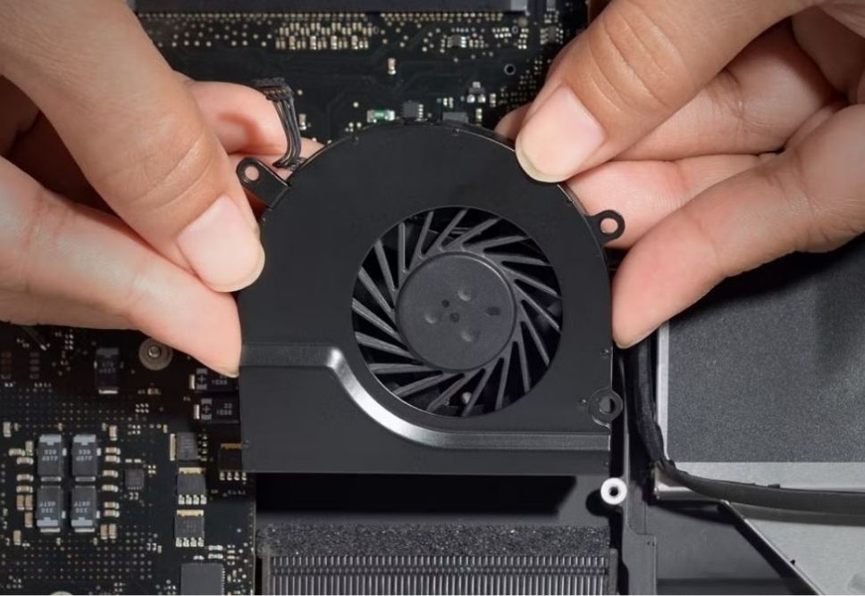 Thay Quạt Laptop Quận Gò Vấp Tận Nơi