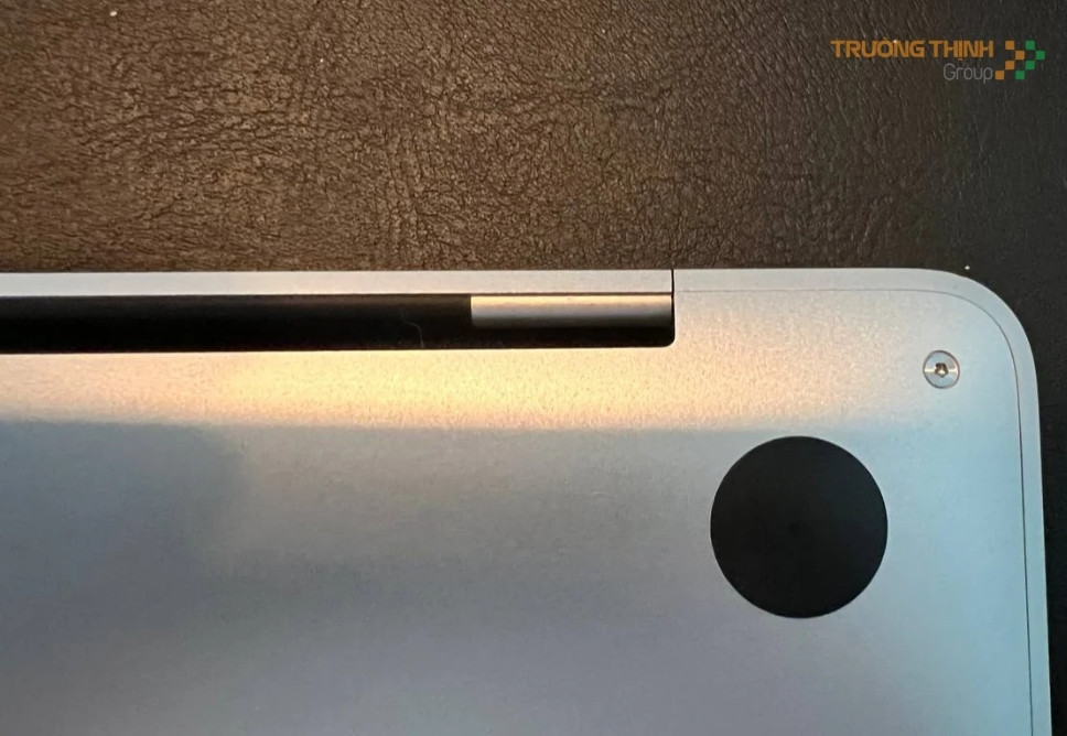 Thay Bản Lề Macbook Quận Tân Bình Lấy Ngay