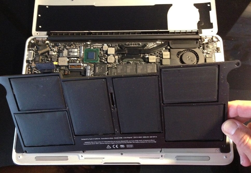 Thay Pin Macbook Quận Tân Phú Tận Nơi