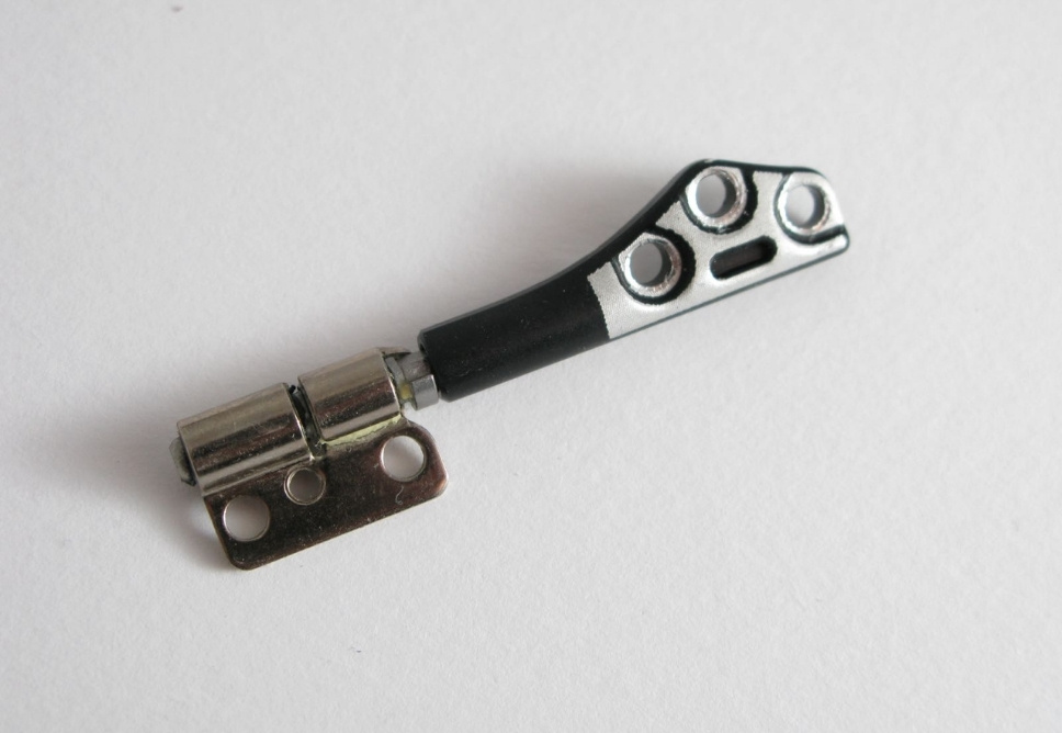 Thay Bản Lề Macbook Quận 10 Lấy Ngay