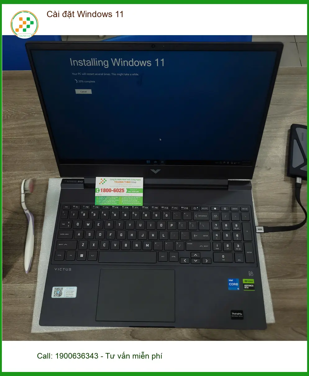 Anh Quang nhân viên văn phòng tìm dịch vụ cài Windows 11 Quận Tân Bình uy tín