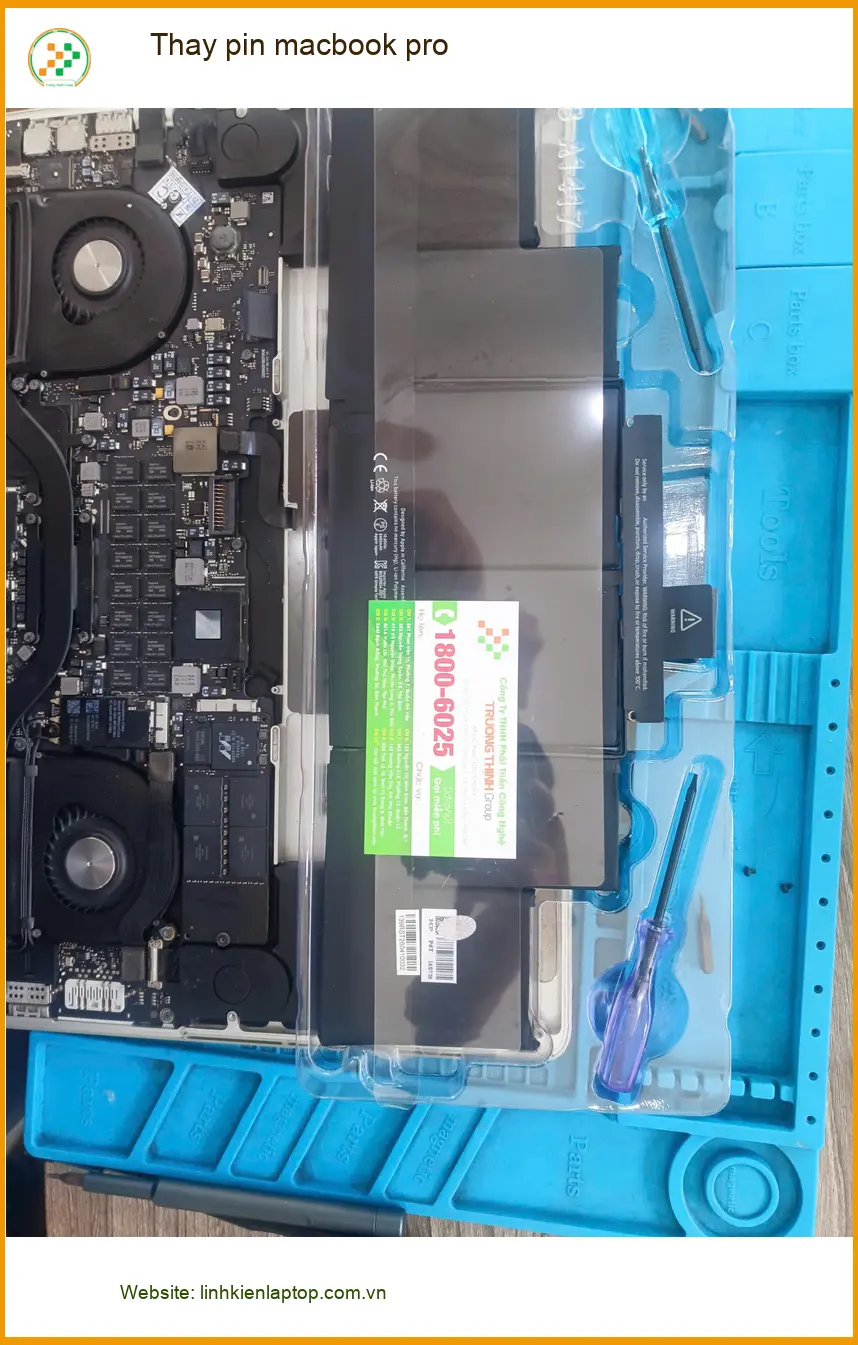 Chị Hương Giang thiết kế đồ họa tìm chỗ thay pin macbook pro Quận Tân Phú lấy ngay ảnh thực tế 2