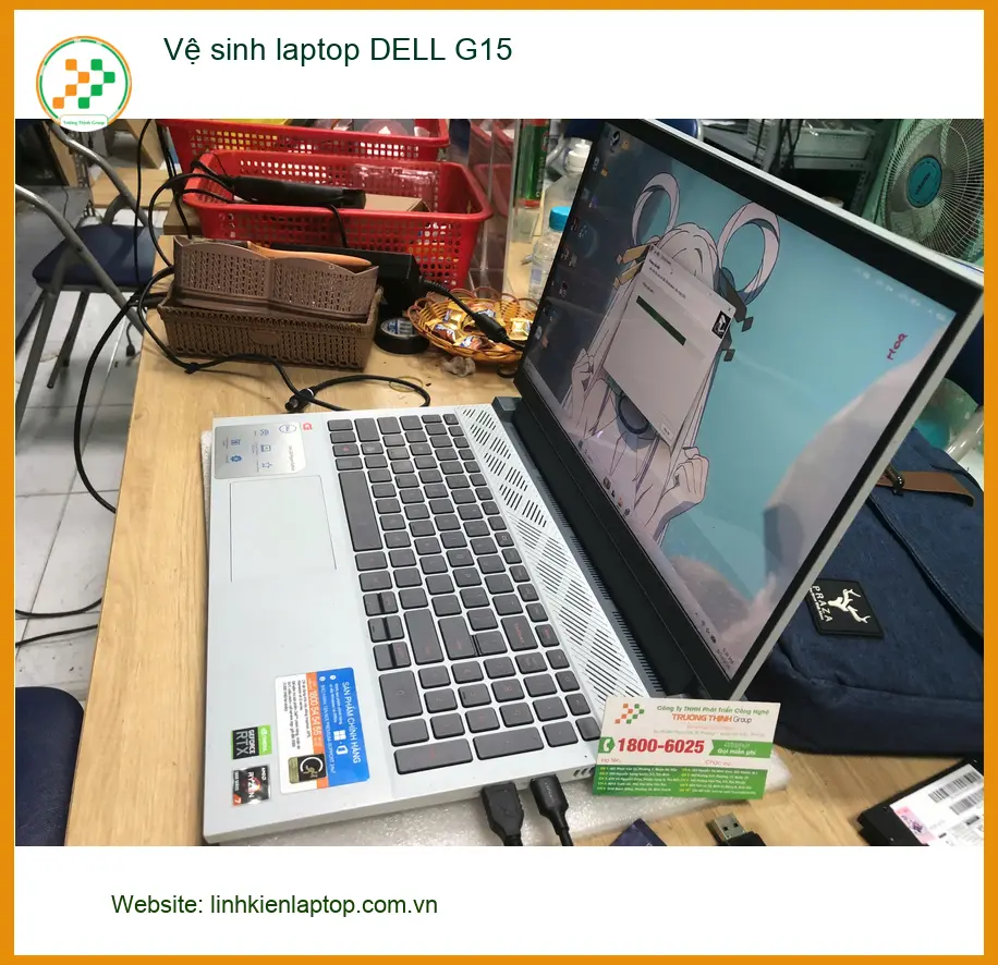 Chú Phúc kỹ sư kiểm tra vệ sinh laptop DELL G15 ở Quận Bình Tân ảnh thực tế 2